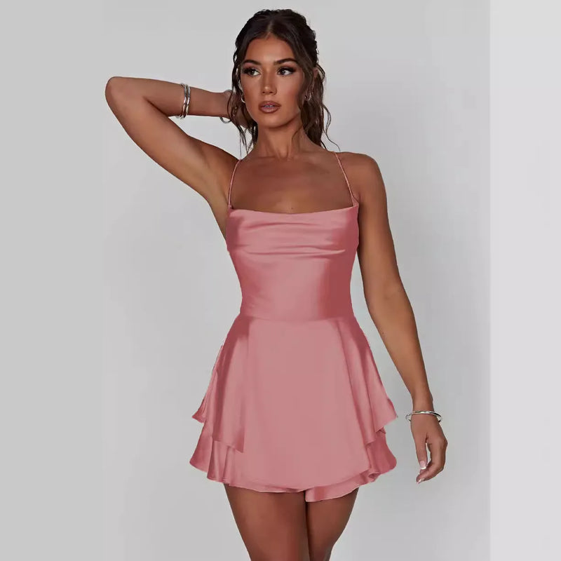 Vestido sexy, novo vestido de cetim sem costas com alças suspensas e babados em A."